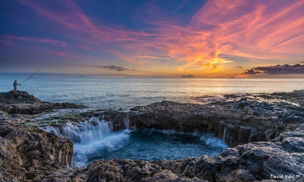 Le Bufadero de La Garita à Gran Canaria au coucher du soleil